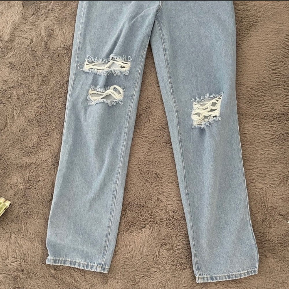 jeans - Picture 2 of 4